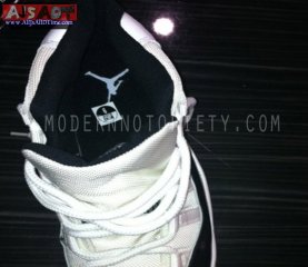 air-jordan-xi-concord-december-2011-2